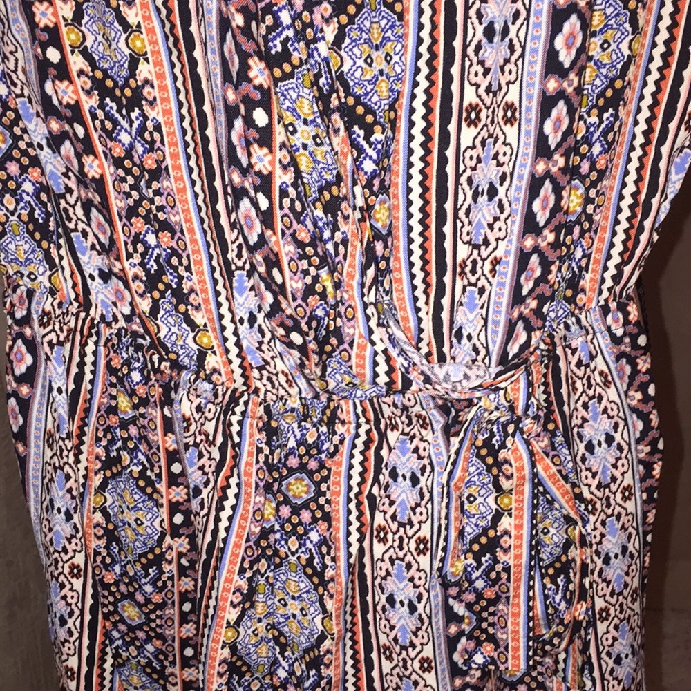 Romper - Picture 3 of 4